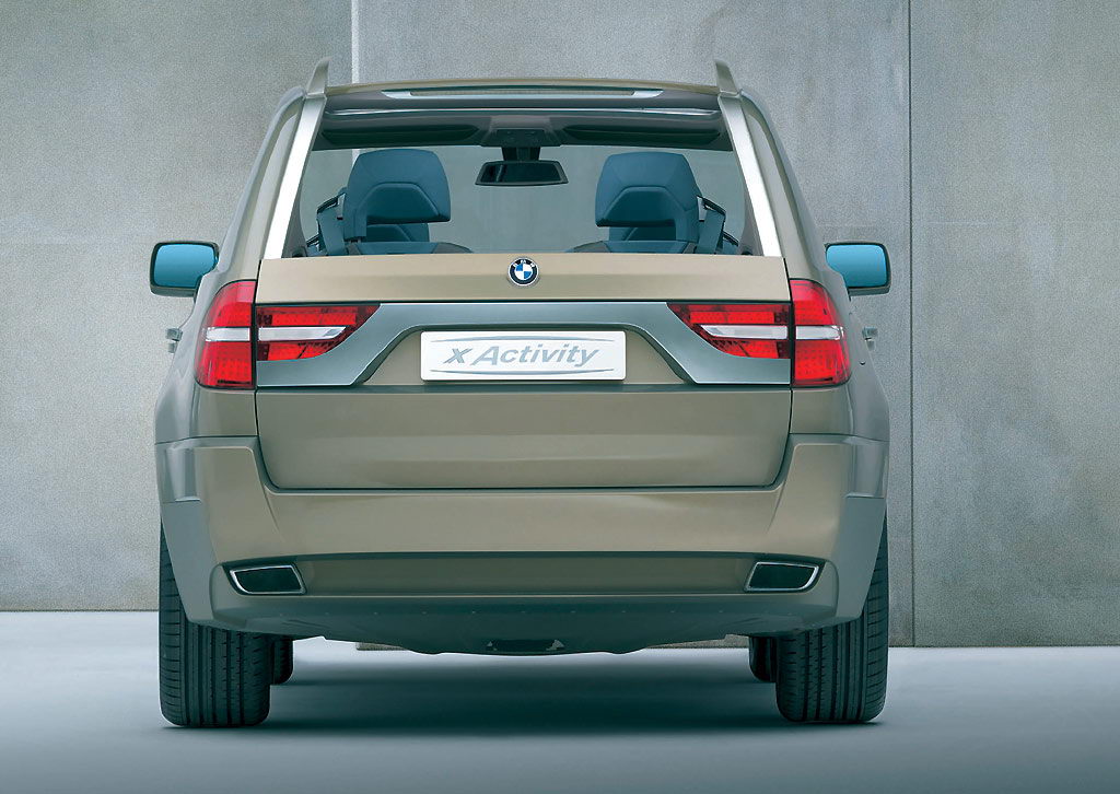 BMW xActivity 2002 003.jpg